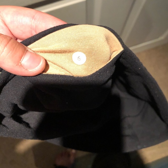 Size 6 lululemon pants - Picture 1 of 3